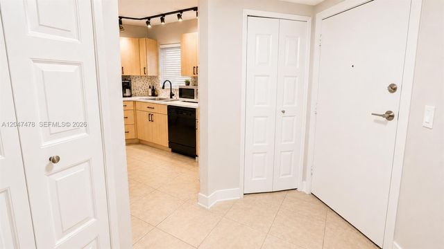 6655 W Broward Boulevard 206, Plantation, FL 33317