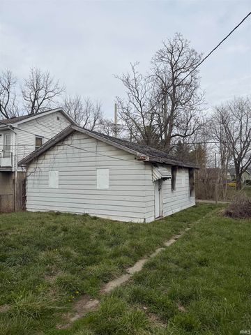 2408 S Mulberry Street, Muncie, IN 47302