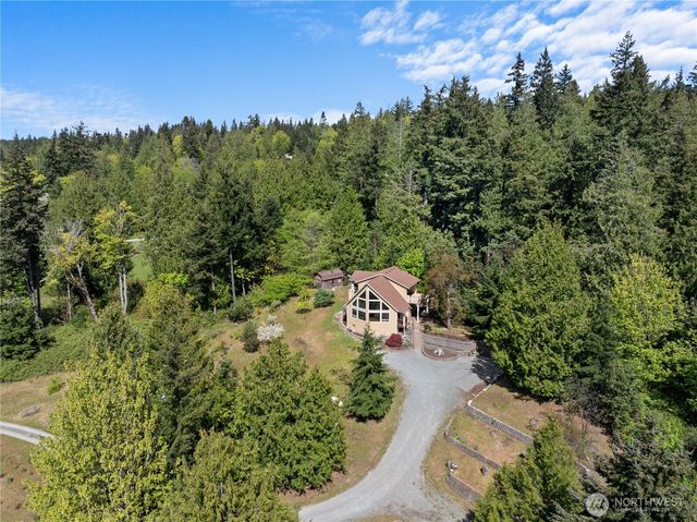 2131 Wagner Rd, Camano Island, WA 98282