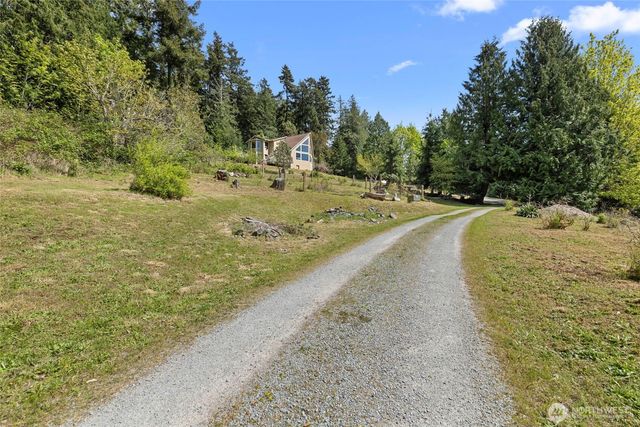 2131 Wagner Rd, Camano Island, WA 98282