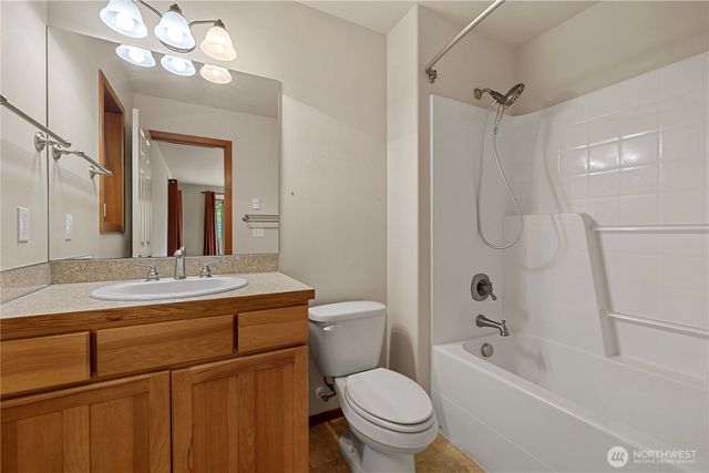 2131 Wagner Rd, Camano Island, WA 98282
