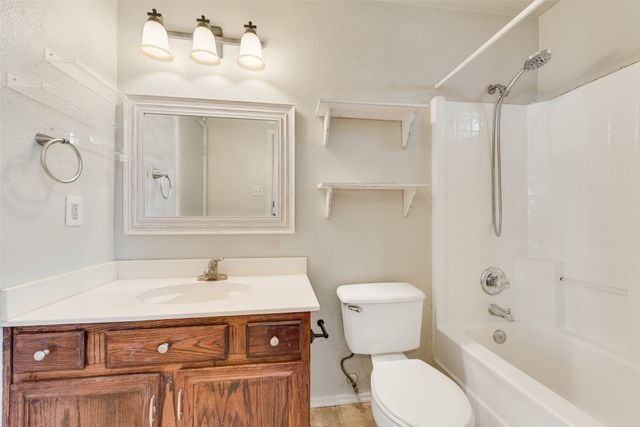 1214 Misty Meadow Drive, Midlothian, TX 76065