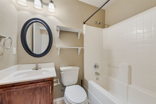 1214 Misty Meadow Drive, Midlothian, TX 76065