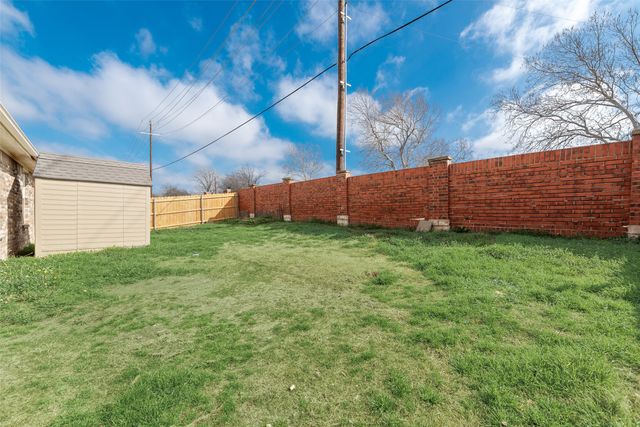 1214 Misty Meadow Drive, Midlothian, TX 76065