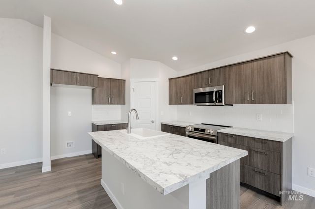 485 Waverly Ave, Middleton, ID 83644