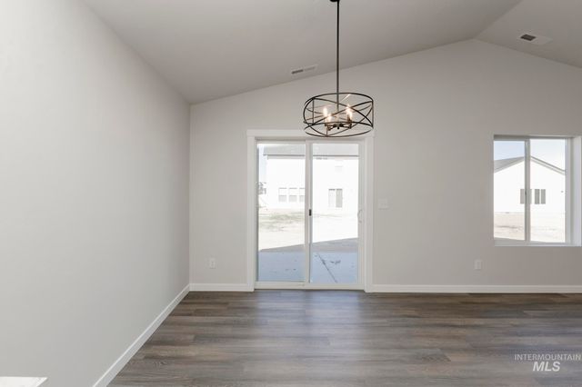 485 Waverly Ave, Middleton, ID 83644