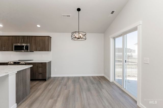 485 Waverly Ave, Middleton, ID 83644