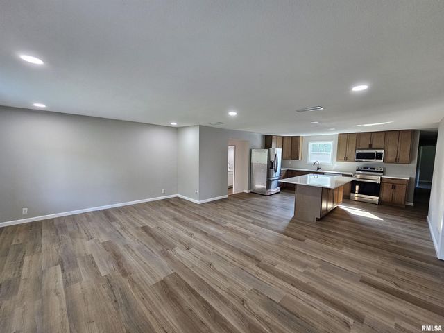 16530 E FAIRFIELD Road, Mt Vernon, IL 62864