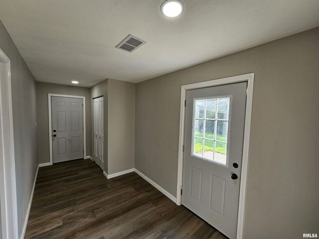 16530 E FAIRFIELD Road, Mt Vernon, IL 62864