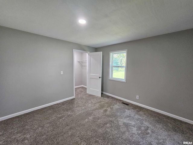 16530 E FAIRFIELD Road, Mt Vernon, IL 62864