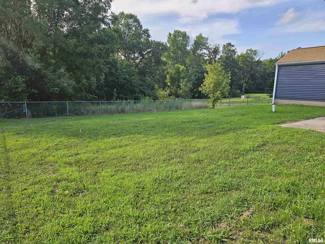 16530 E FAIRFIELD Road, Mt Vernon, IL 62864