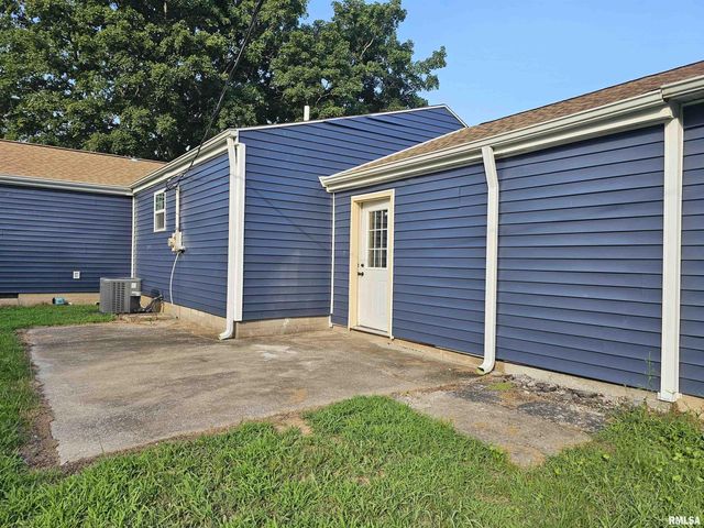 16530 E FAIRFIELD Road, Mt Vernon, IL 62864