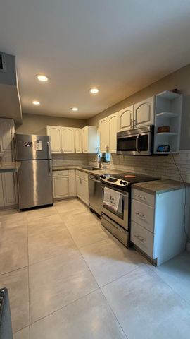 7541 NW 16th Street NW 1105, Plantation, FL 33313