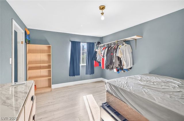 111 Sir Arthur Drive, Las Vegas, NV 89110