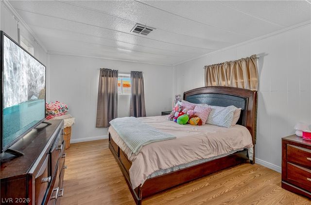 111 Sir Arthur Drive, Las Vegas, NV 89110