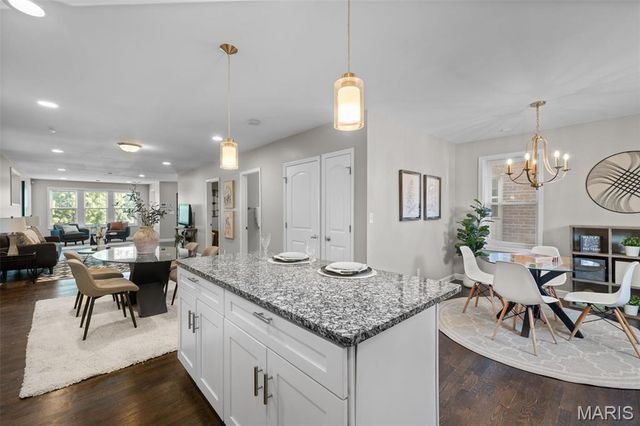 4810 Arsenal Street, St Louis, MO 63116
