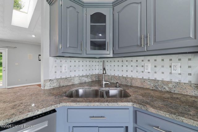 477 Mill Brook Cir, Shepherdsville, KY 40165