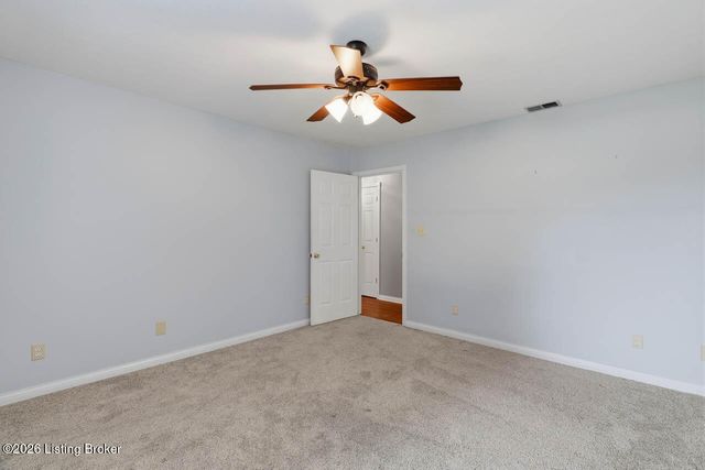 477 Mill Brook Cir, Shepherdsville, KY 40165