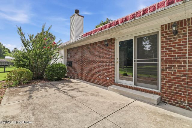 477 Mill Brook Cir, Shepherdsville, KY 40165