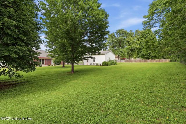 477 Mill Brook Cir, Shepherdsville, KY 40165