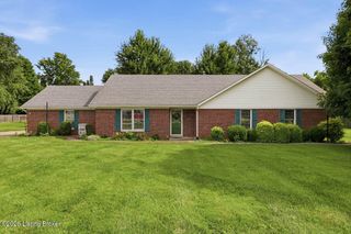 477 Mill Brook Cir, Shepherdsville, KY 40165