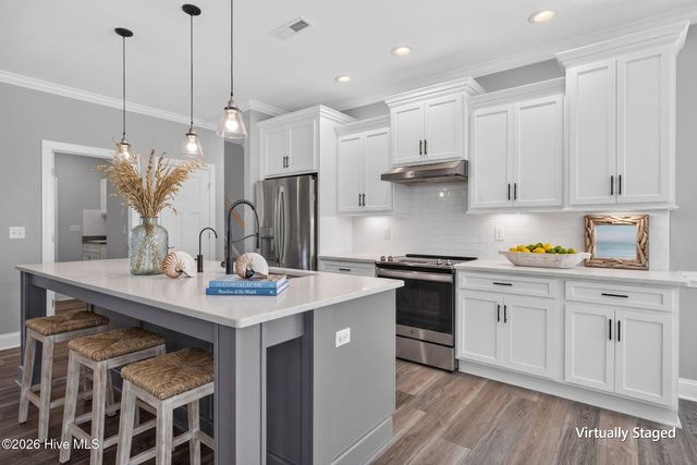 646 Crown Pointe Drive, Hampstead, NC 28443