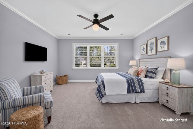 646 Crown Pointe Drive, Hampstead, NC 28443