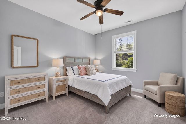 646 Crown Pointe Drive, Hampstead, NC 28443