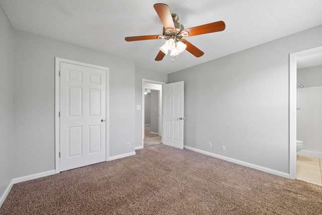 1985 Timberline Cir, Oak Grove, KY 42262