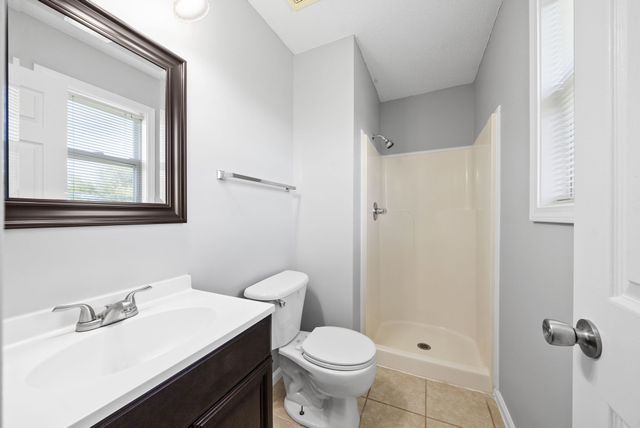 1985 Timberline Cir, Oak Grove, KY 42262