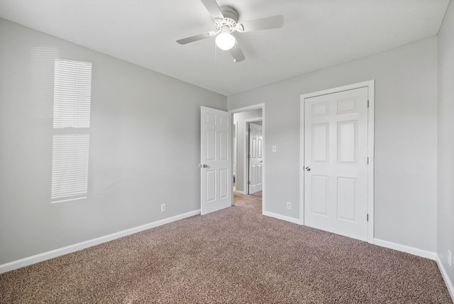 1985 Timberline Cir, Oak Grove, KY 42262