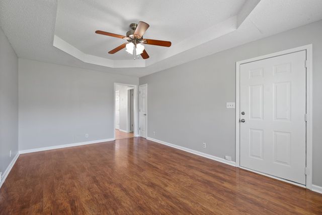 1985 Timberline Cir, Oak Grove, KY 42262