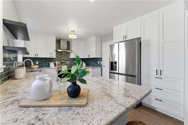 2308 Wood Beach LNDG, Virginia Beach, VA 23455