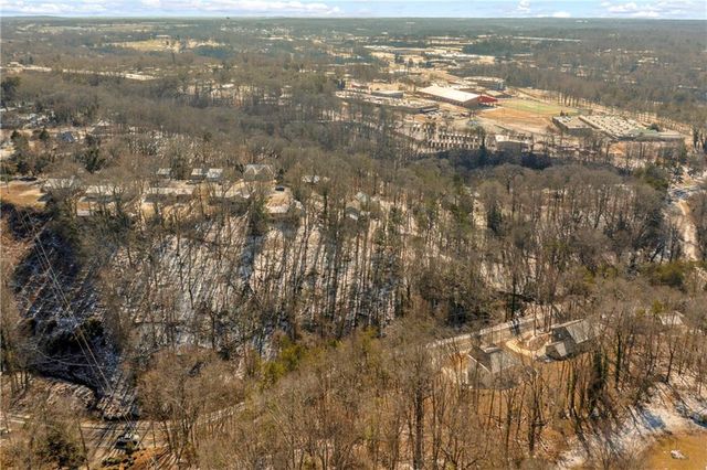 841 Dixon Drive, Gainesville, GA 30501