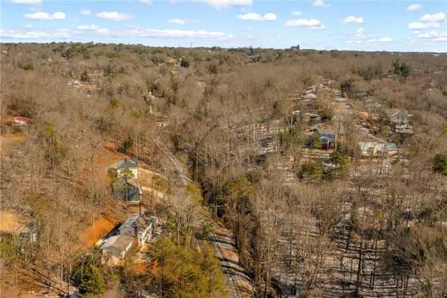 841 Dixon Drive, Gainesville, GA 30501