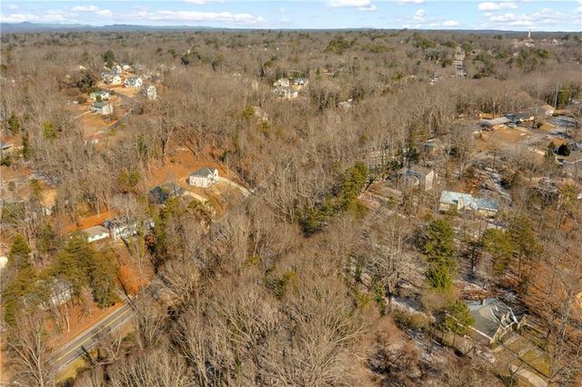 841 Dixon Drive, Gainesville, GA 30501