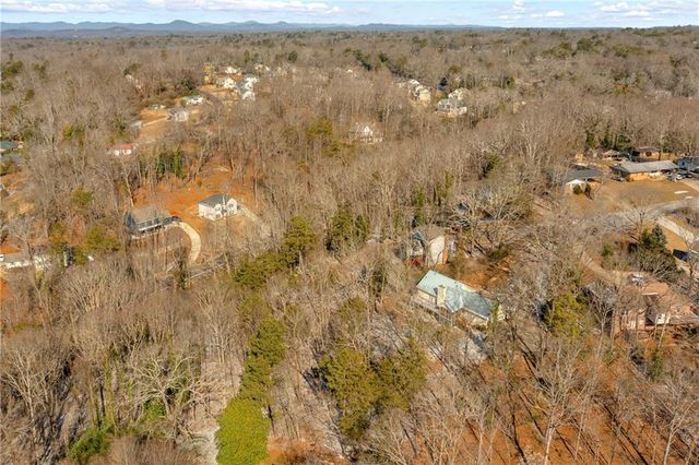 841 Dixon Drive, Gainesville, GA 30501