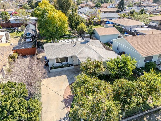 1232 Turquoise, Mentone, CA 92359