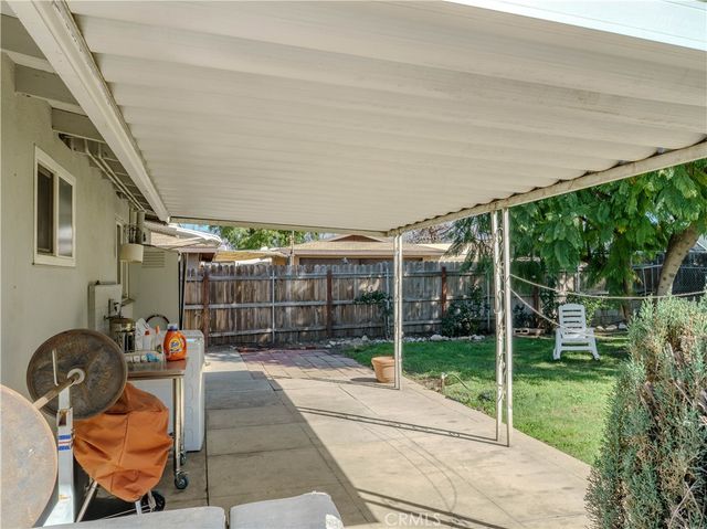 1232 Turquoise, Mentone, CA 92359
