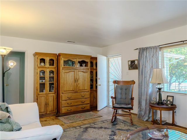 1232 Turquoise, Mentone, CA 92359