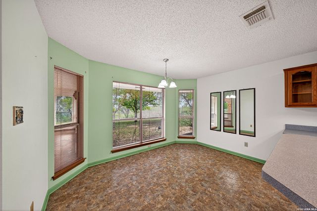 418 County Road 574, Castroville, TX 78009