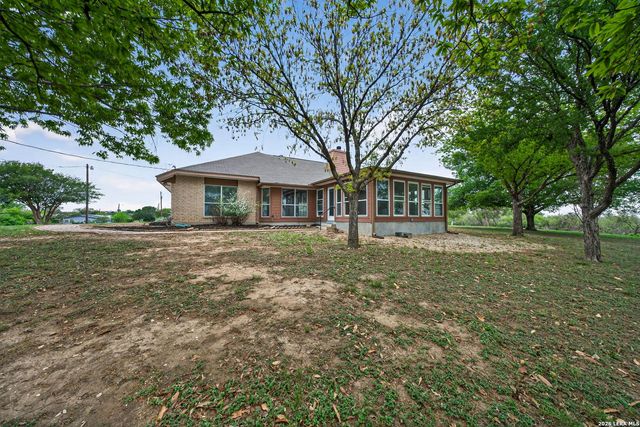 418 County Road 574, Castroville, TX 78009