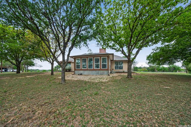 418 County Road 574, Castroville, TX 78009