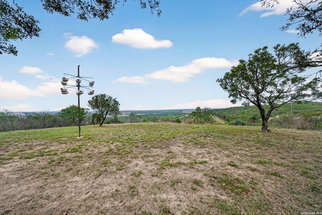 418 County Road 574, Castroville, TX 78009