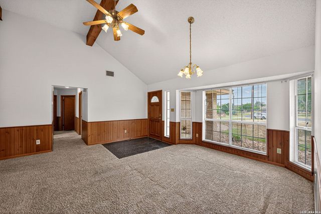 418 County Road 574, Castroville, TX 78009