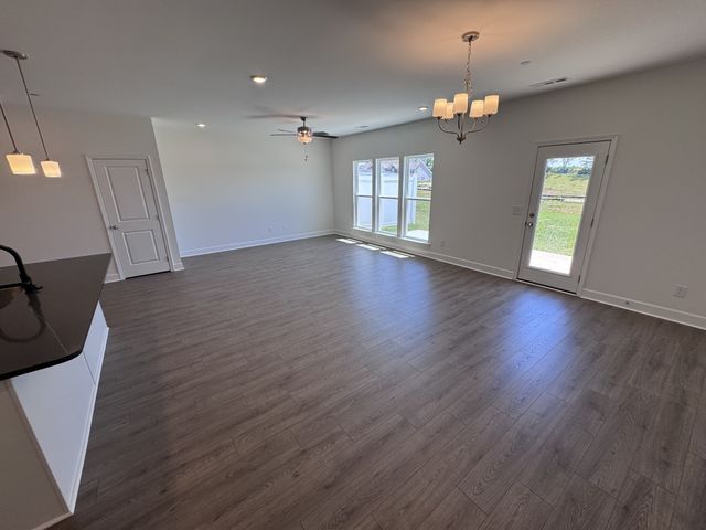 1095 June Wilde Rdg, Spring Hill, TN 37174