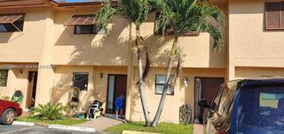 6850 NW 173rd Dr 106, Hialeah, FL 33015