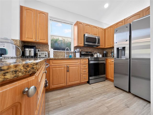 12817 SW 54th Ct, Miramar, FL 33027