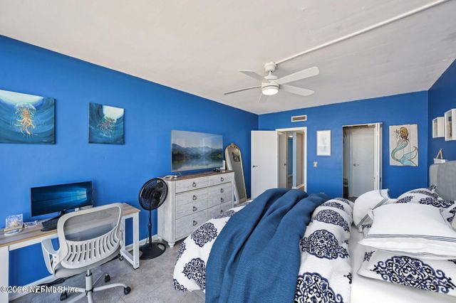 601 1ST Street S 5E, Jacksonville Beach, FL 32250