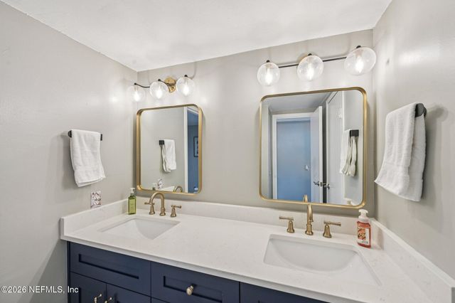 601 1ST Street S 5E, Jacksonville Beach, FL 32250